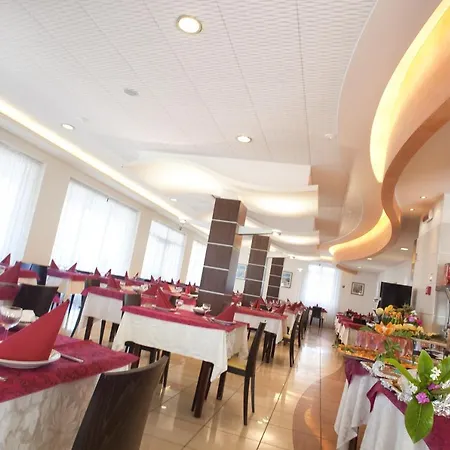 Internazionale Hotel 3*