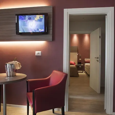 Internazionale Hotel 3*