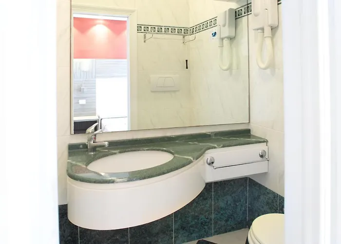 호텔 Internazionale 벨레지아아지마리나